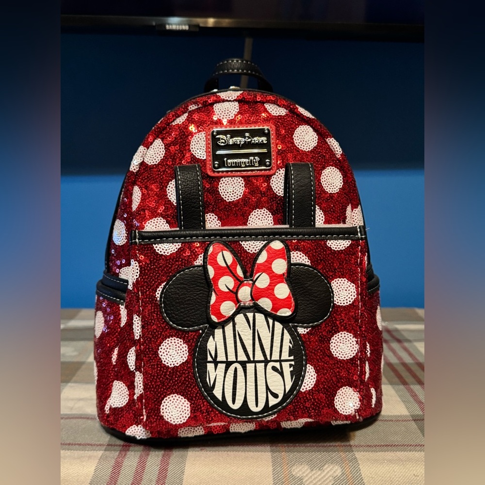 Disney Minnie Mouse polka dot loungefly